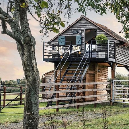 The Treehouse At Humblebee Hall Worcester Luaran gambar