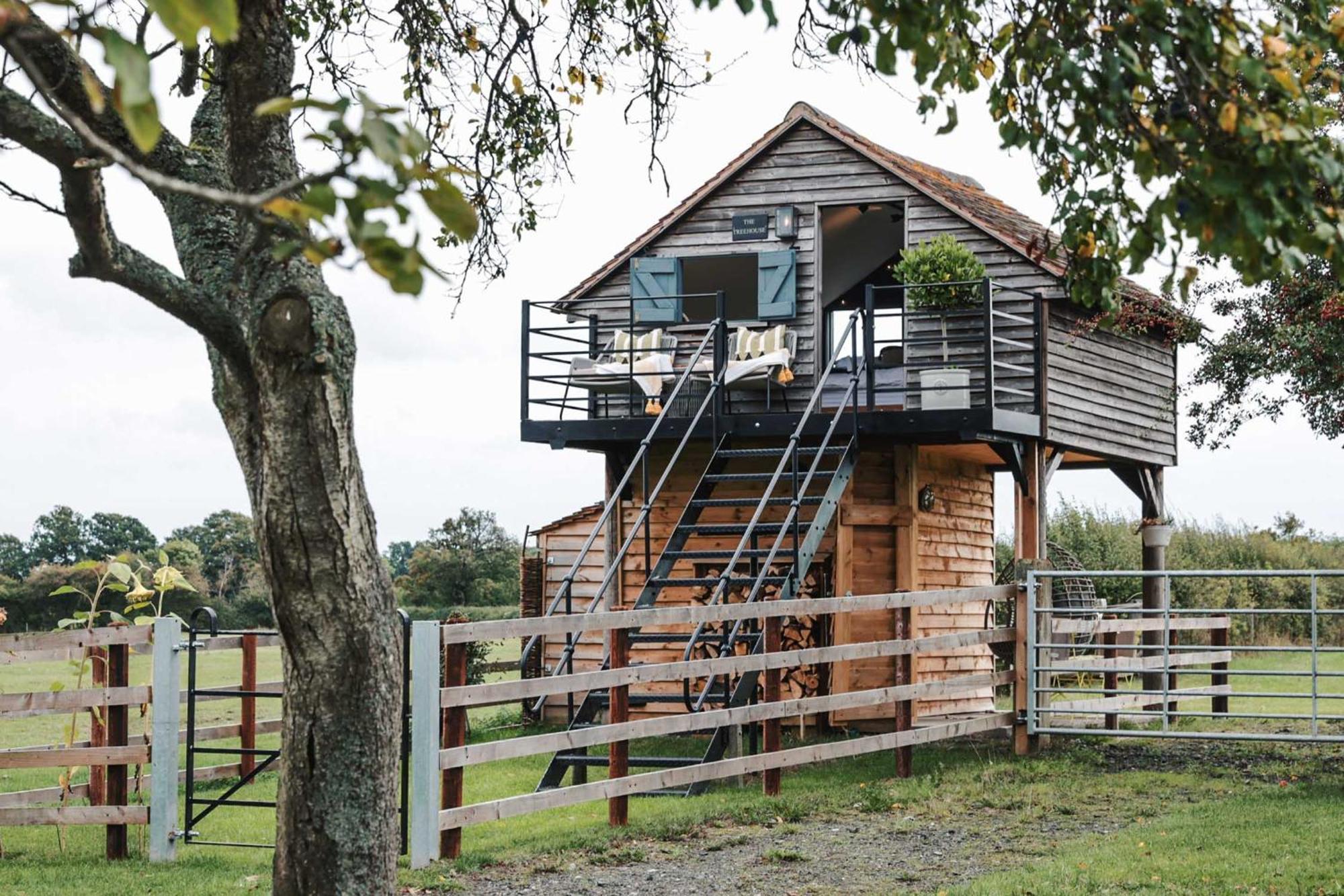 The Treehouse At Humblebee Hall Worcester Luaran gambar